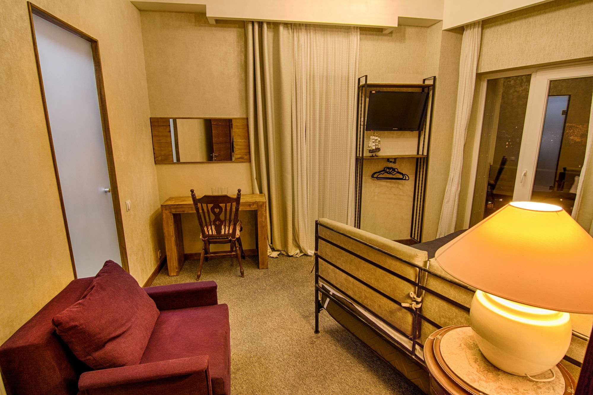 Hotel Salve Tbilisi Esterno foto